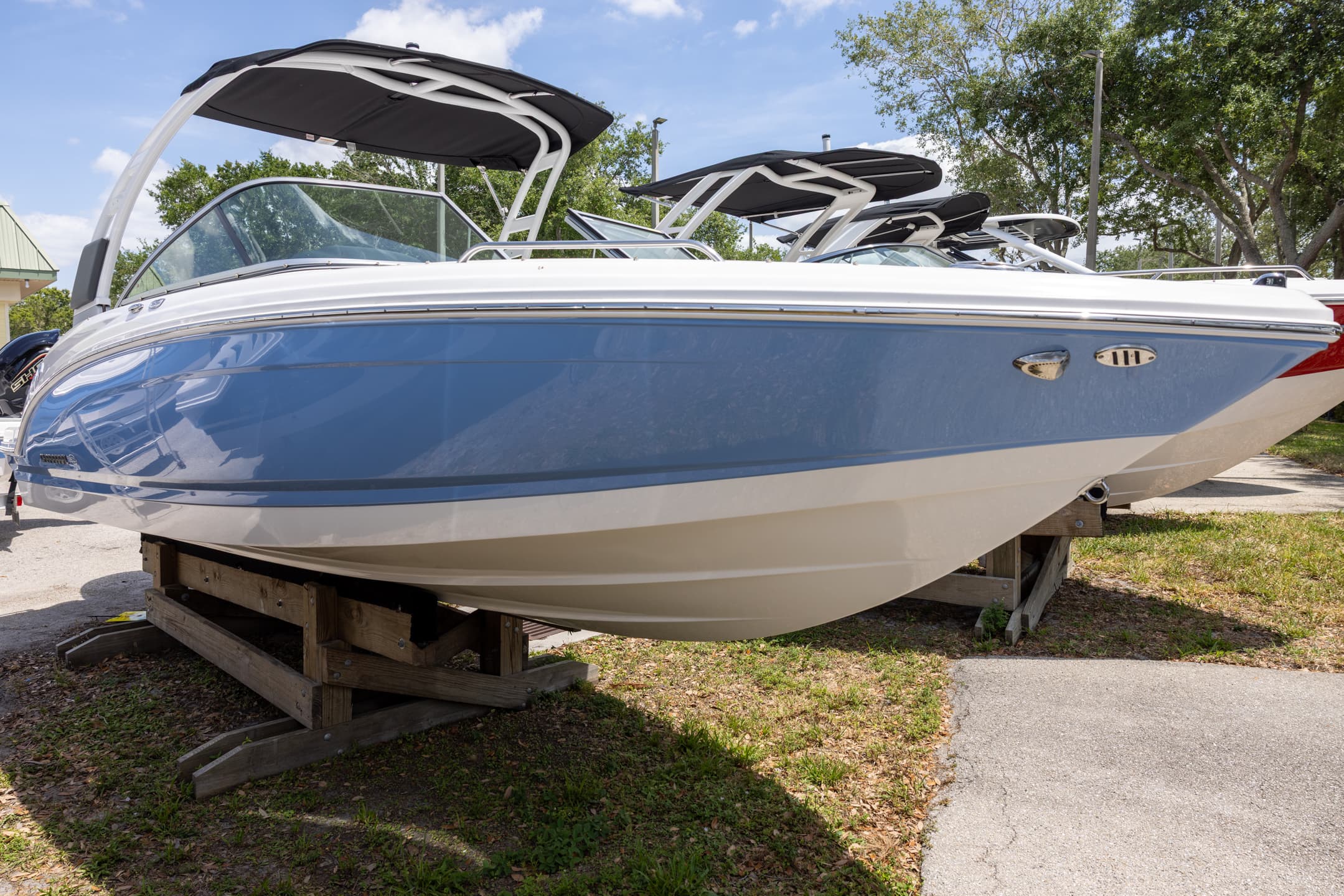 2024 Chaparral 23 SSi OB