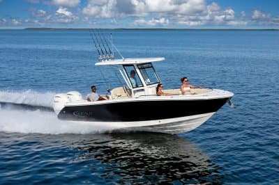 2027 Robalo R250