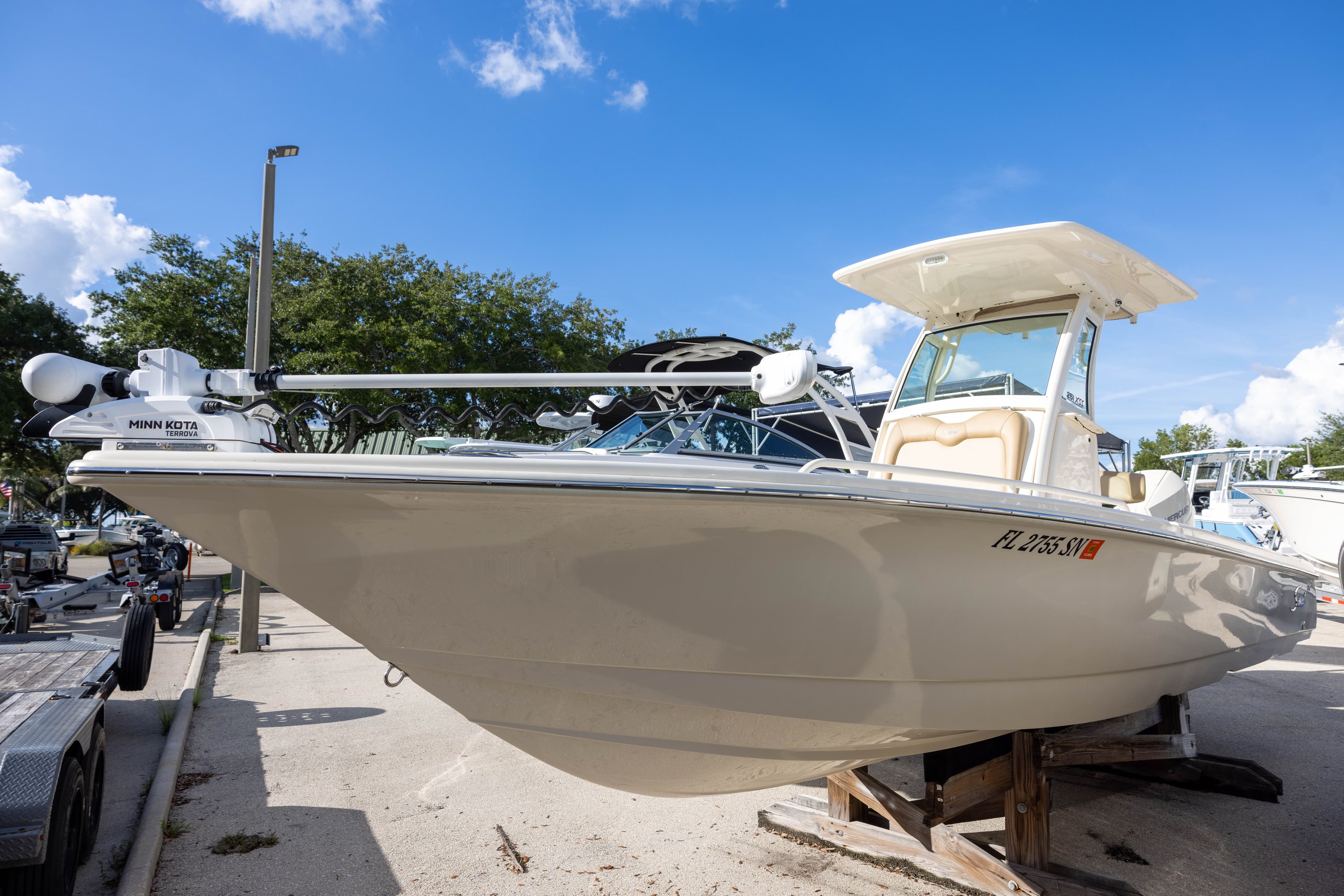 2020 Scout Boats 251 XSS — photo 1 of 6