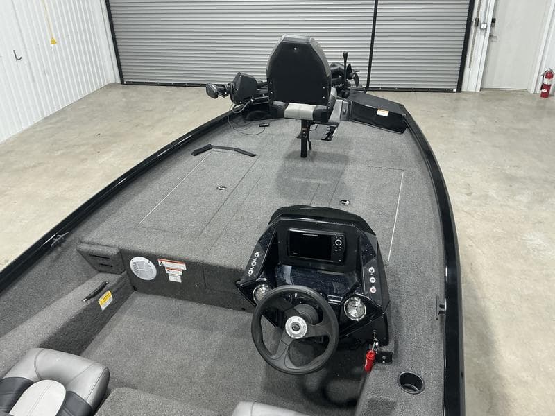 2022 Crestliner XF 189