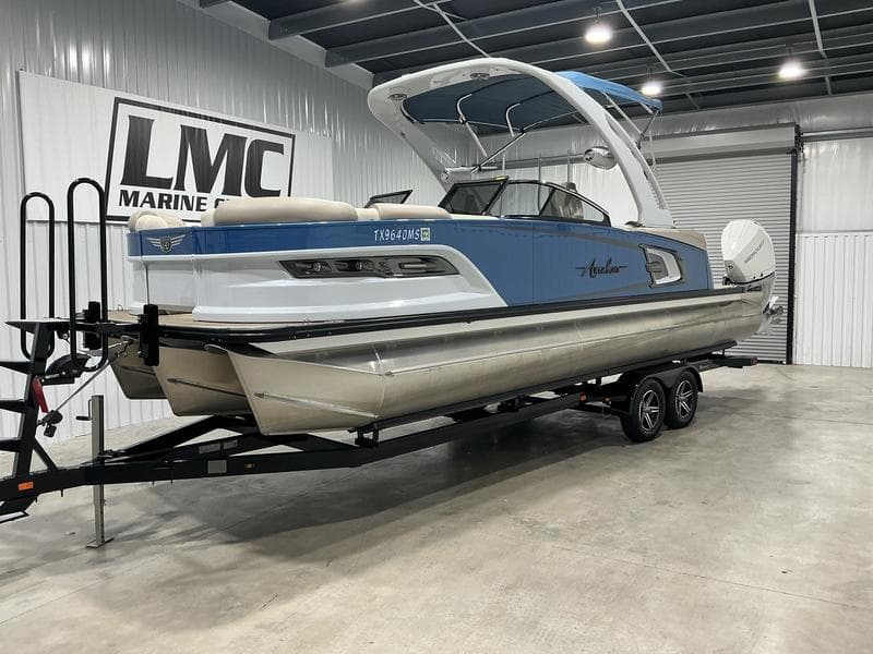 2023 Avalon Excalibur QLW 2785 — photo 1 of 8